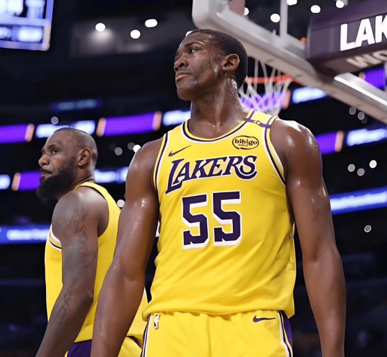 开云体育纽约尼克斯发布备战花絮，国际比赛日主帅复盘，NBA常规赛任务艰巨，资深球员宣示担当的简单介绍