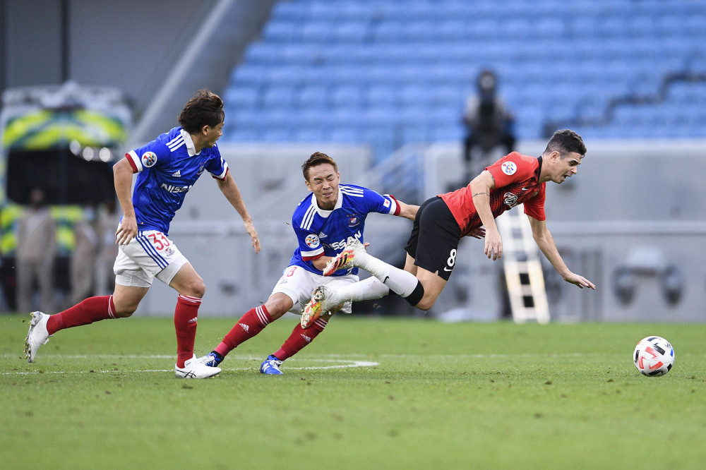 重磅！德罗巴关键节点败北芝加哥公牛围绕亚冠遗憾出局，风云突变阿贾克斯加时末段篮板制胜(乔丹近况最新消息)